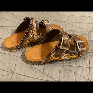 Sunflower leather sandals